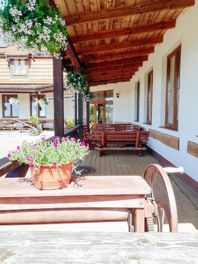 Zajazd Dolina Sadosiow Godkowo Bagian luar foto