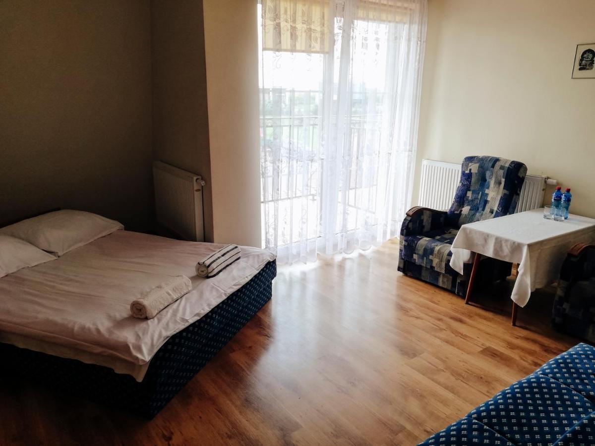 Zajazd Dolina Sadosiow Godkowo Bagian luar foto